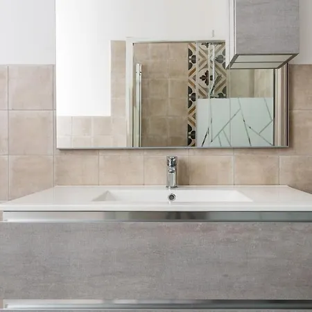 Famiglia 60mq Giallo Milano Mxp Laghi Apartament