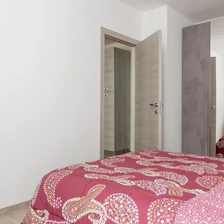Apartament Famiglia 60mq Giallo Milano Mxp Laghi Somma Lombardo