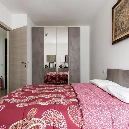 Apartament Famiglia 60mq Giallo Milano Mxp Laghi